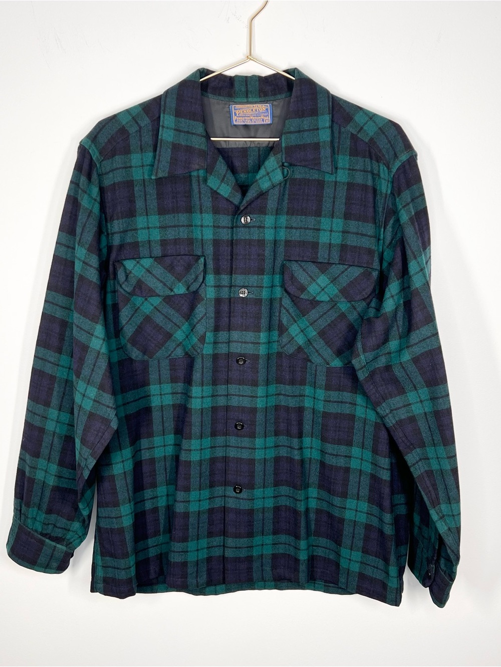 1960s Pendleton 100% Virgin Wool Plaid Board Shirt Loop Collar Flap Pockets M